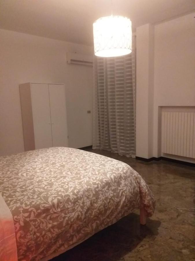 Executive Center Rooms Bari Exterior foto